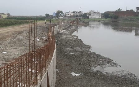 Hanuman Dham River Front work will be completed by December...it will be built on the right side also