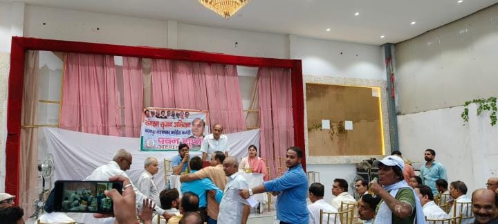 Congressmen create ruckus in the meeting on the selection of divisional presidents