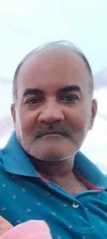 A young man died after falling from Poorva Express
