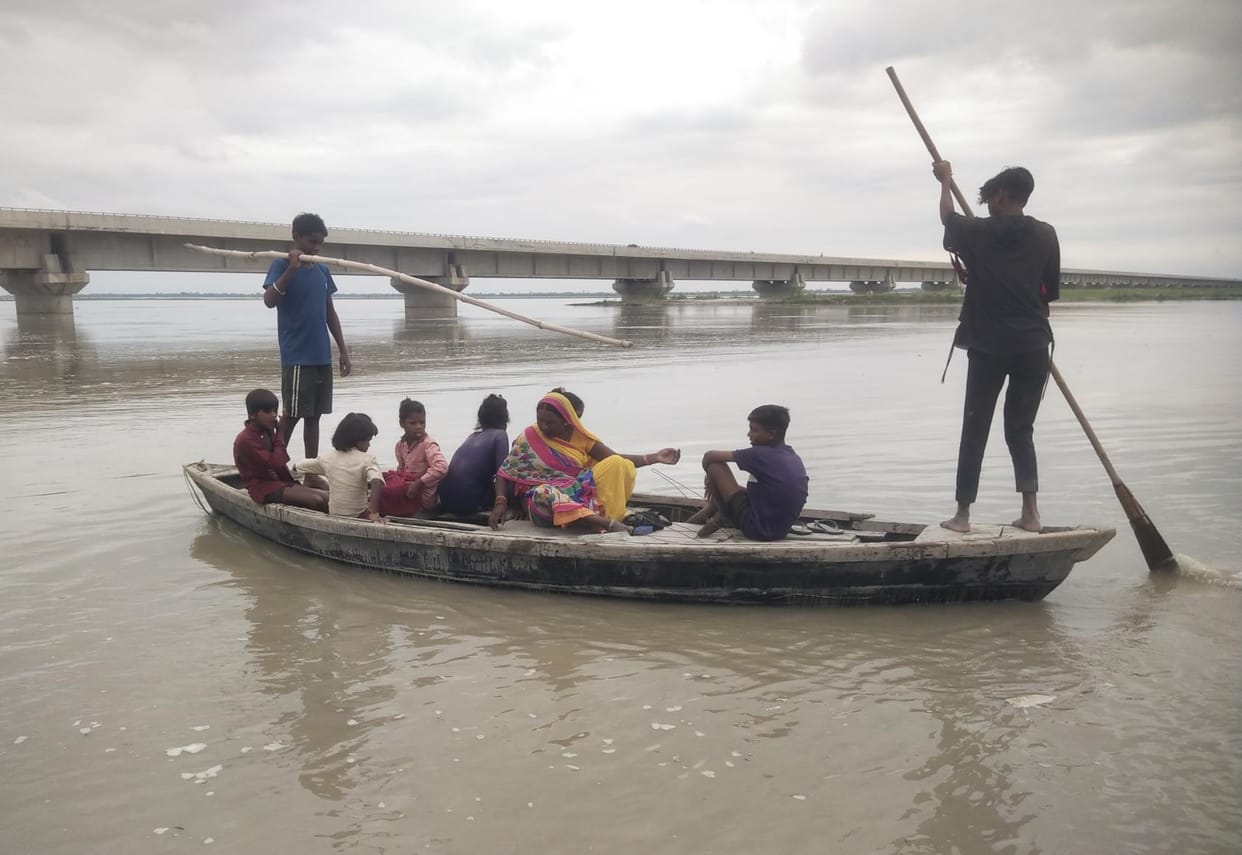Fearing floods, the search for shelter intensifies