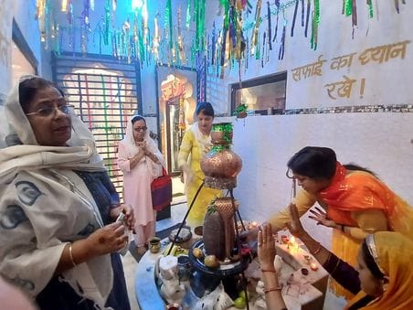 Lord Bhole's praises were heard in temples