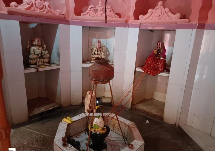 The 170-year-old Gauri Shankar temple has become a center of devotion, faith, and wishes.