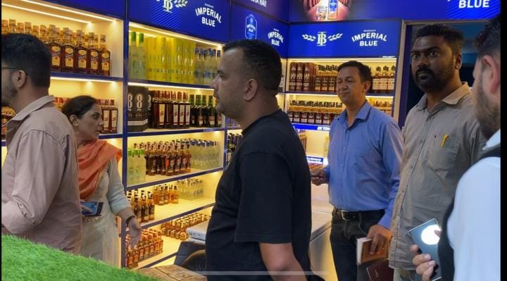 Liquor was being sold at over rate, instructions for action