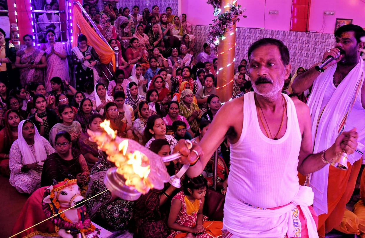 The Shiva temple resonated with the chanting of Har Har Mahadev