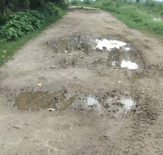 The canal track road from Lalpurman to Barkatpur sugar mill is in bad condition