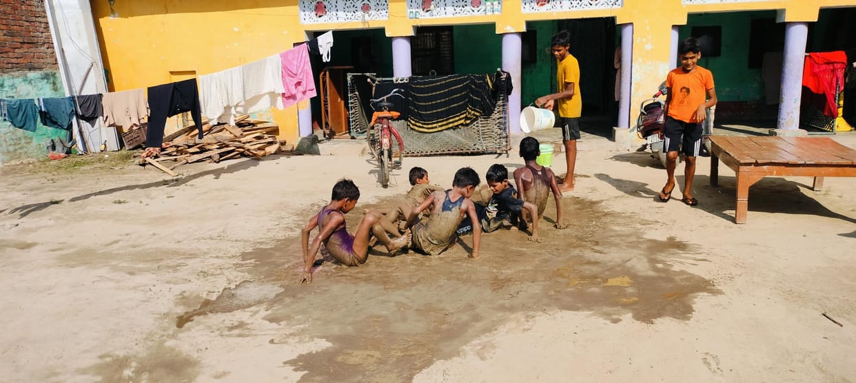 Children played Kalkalaoti for rain