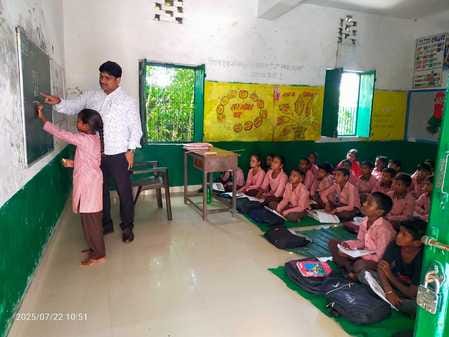 BSA taught children in primary school Gairatpur Japati
