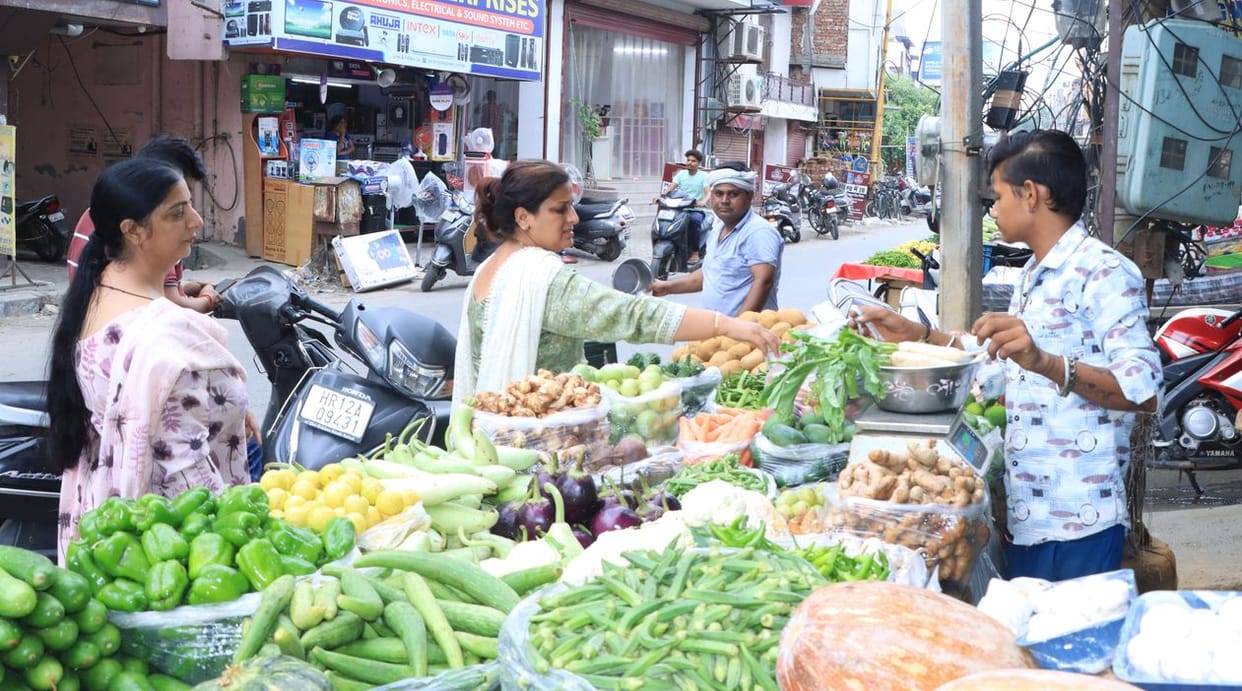Vegetable prices rise during the rainy season
