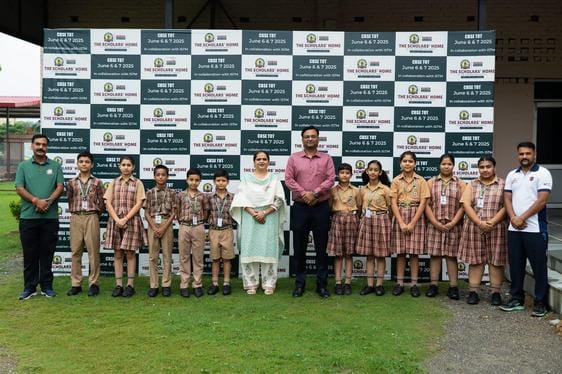 11 players of scholarhome school selected for state badmintion pratiyogiat