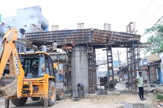 Shuttering of Sukhpura Chowk bridge collapsed, pier cap will have to be made afresh