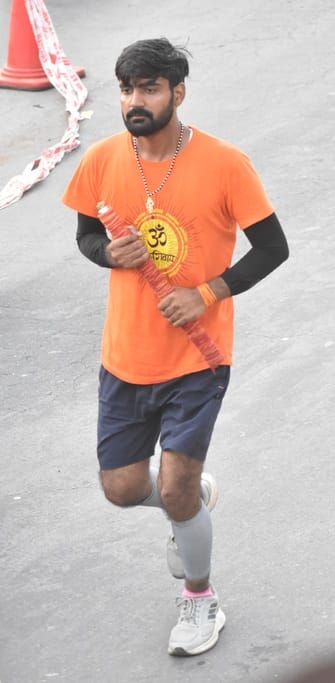Dak Kanwad... Shiv bhakts will run 150 kms in 7 hours for Bhole