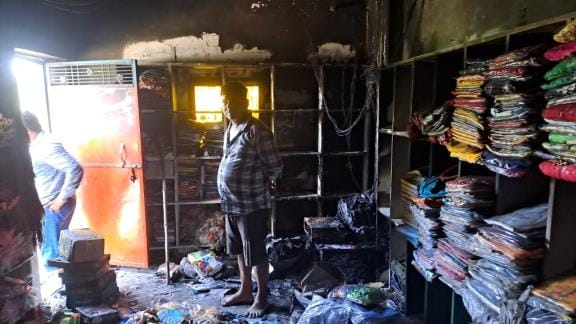 Fire broke out in a clothes shop due to short circuit