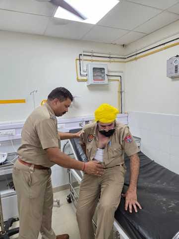 Police party which went to catch drug smugglers was attacked, two injured in firing