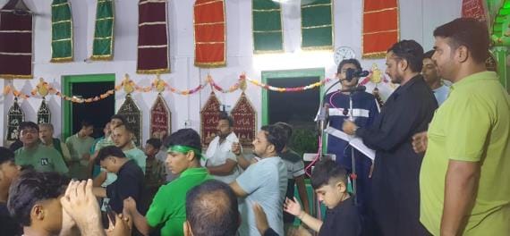In Shabbedari, the devotees mourned and mourned