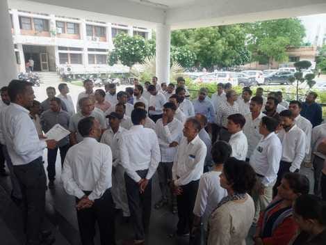 Lawyers took out a march in the case of assault on a colleague