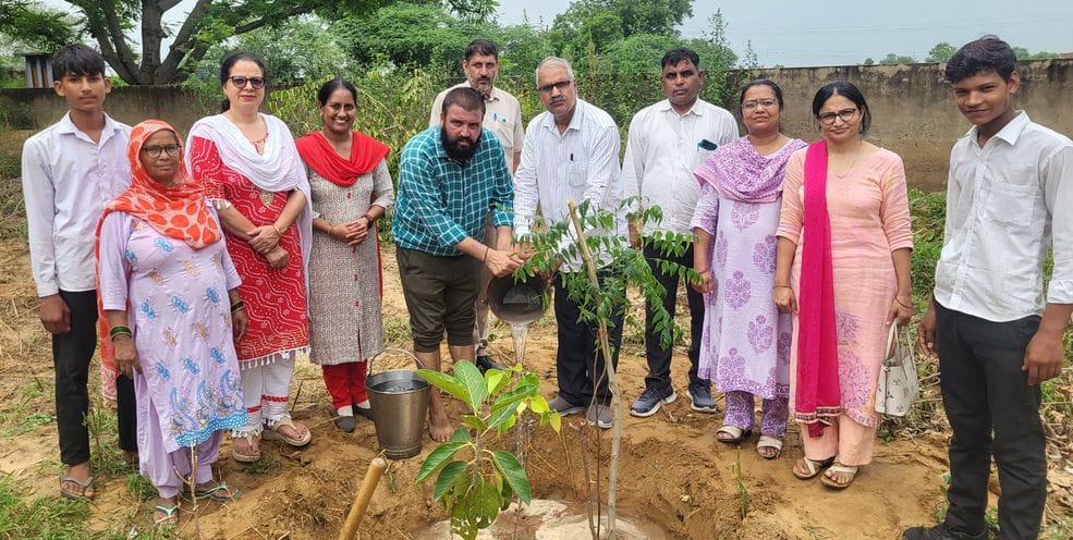 120 saplings planted in Government Senior Secondary School Bucholi