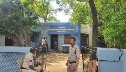 Deputy Registrar of Cooperatives caught taking a bribe of 50 thousand: EOW took action