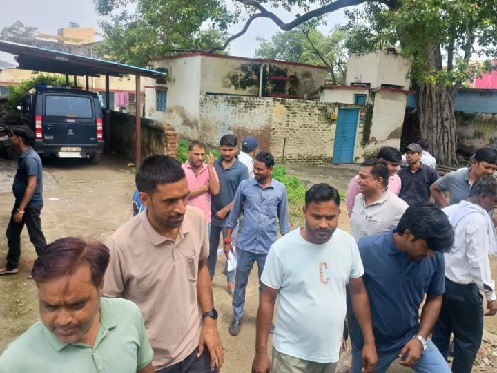 GRP beat up the family members of railway employees