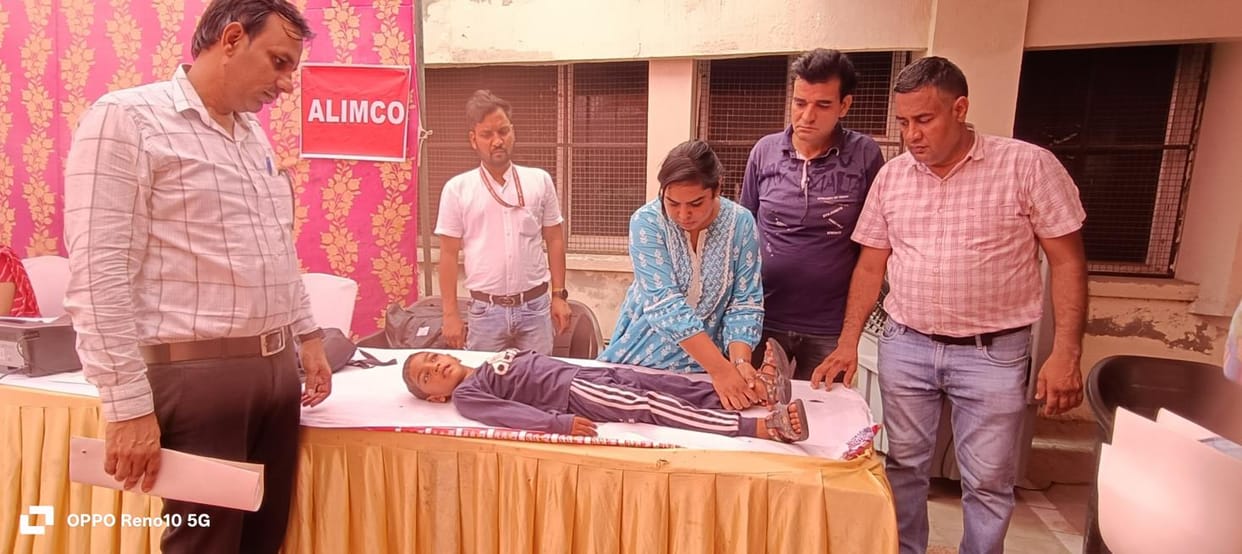 48 students arrived on the first day of the special camp at the Civil Hospital