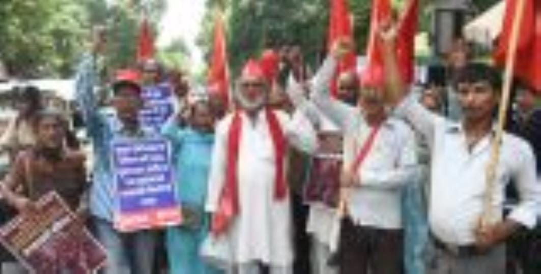 CPI(ML) took out a march in protest against the Karchana incident