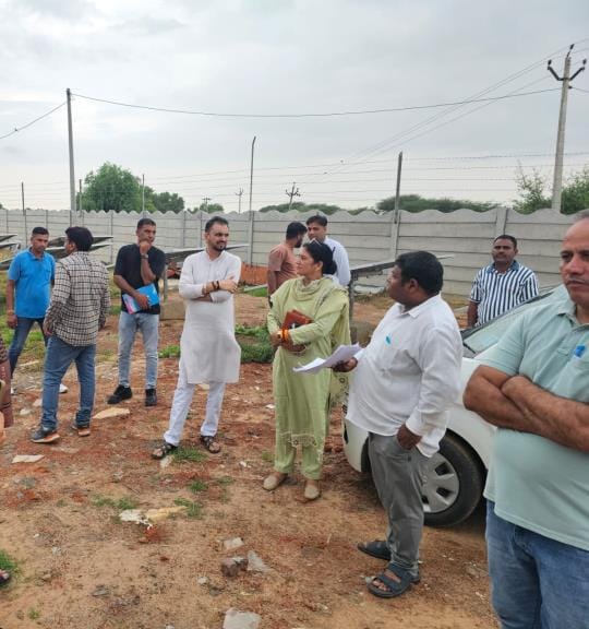 CM Flying raid on oil unit in Dhani Ramjas, 70,500 liters of tire oil found