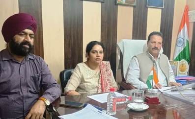 Udhampur, DDC President, Lal Chand, Held Meeting