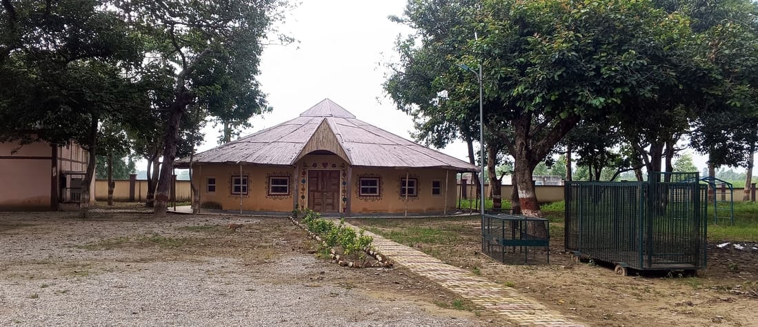 Cafeteria, hotel and resort facilities will be available in Amangarh