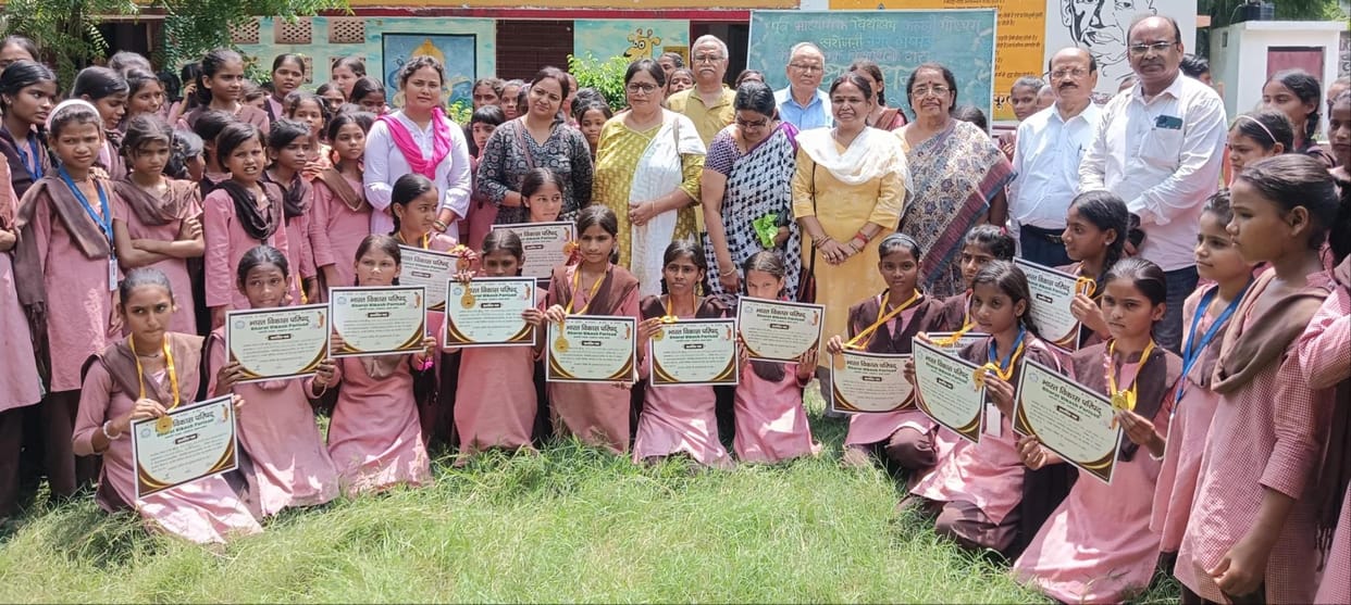 Rakhi of girl students will be tied on the wrists of soldiers