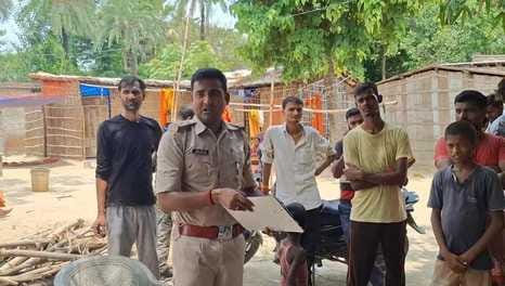 Muzaffarpur Bihar news :factory staff dead body found in suspicious circumtance police investigate
