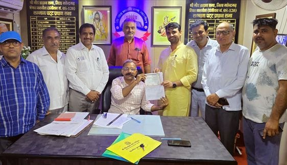 Two applications came for the post of head of Shri Gaud Brahmin Sabha
