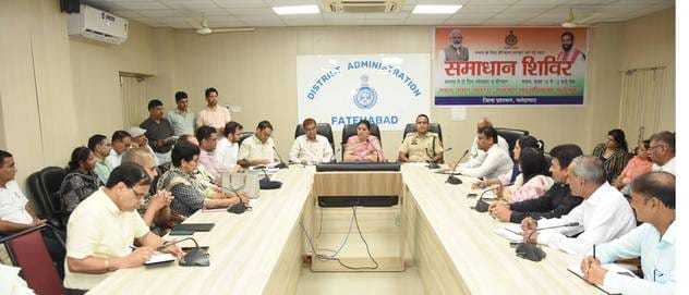 Government shuttle bus service for Anaj Mandi and Police Line will reach the center