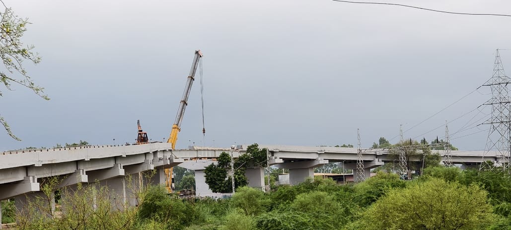 Girder was not placed on the second day due to non-availability of block