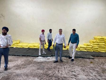 Garg Seed Store's license suspended due to irregularities in urea stock