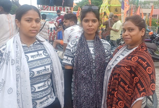 Four friends who brought Kanwad from Haridwar performed Jalabhishek