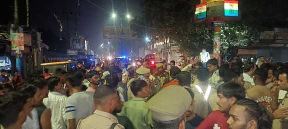 Ruckus over stopping DJ Kanwad, Kanwadiya made to sit in police station