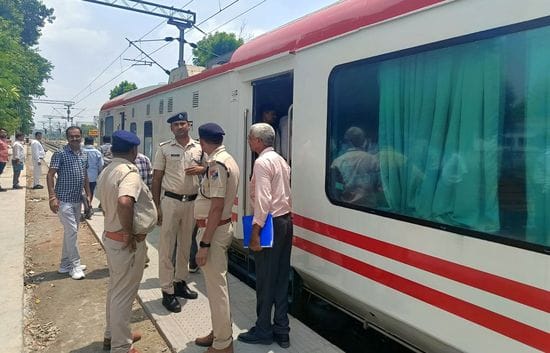 DRM inspected the soil erosion on the track, Jind did not stop