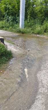 A person stopped the culvert of the ravine due to land dispute, people are upset