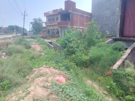 Claims and drains incomplete, three thousand population of bypass trapped in waterlogging