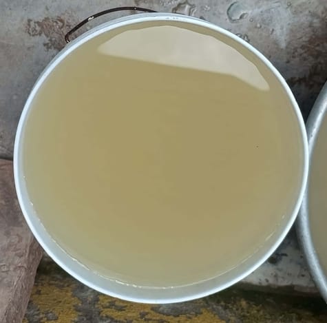 People are troubled by the supply of dirty and smelly water in Sector-2