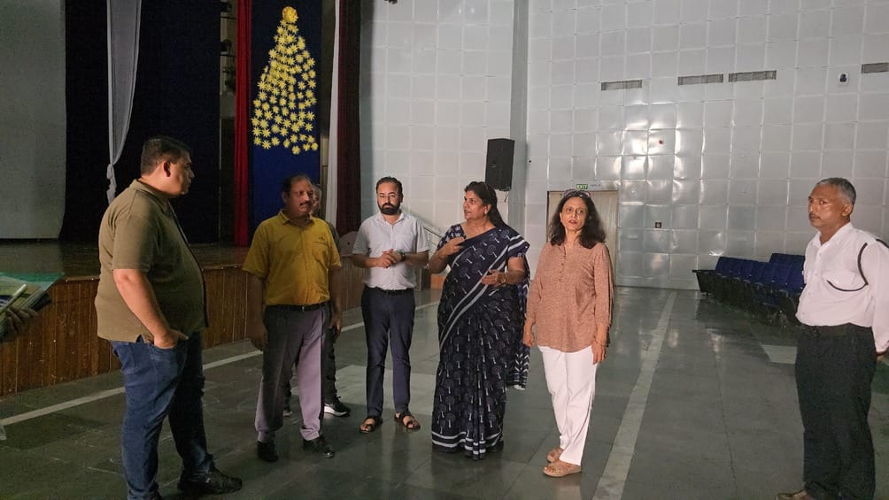 The second edition of the Excellent Education Award was organized on 28th