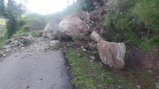 bilawar news, land slide news, road damage news