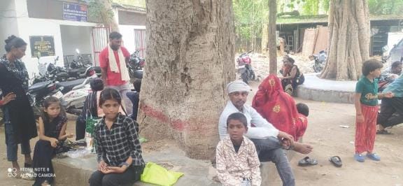 I have been running for eight days to get Aadhaar card made, but my number has not come yet