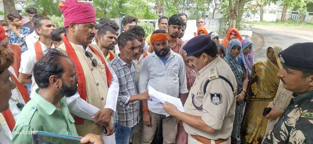 Damoh News: Mysterious death of mother-daughter case, Facebook post after Seema's death murder allegations