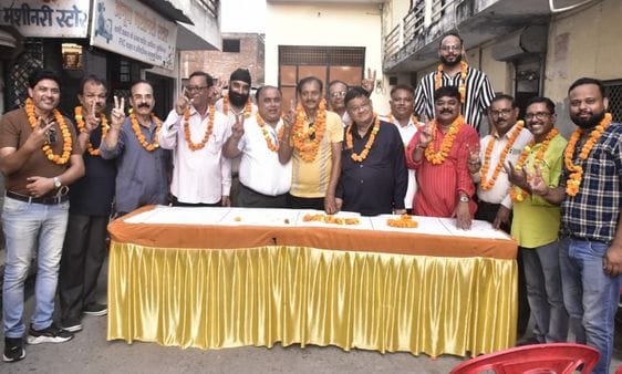 Dinesh Gupta Thapa became the city president of the business delegation