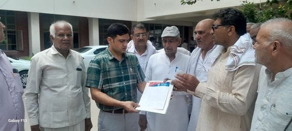 Protest against FIR filed against policemen in Hisar