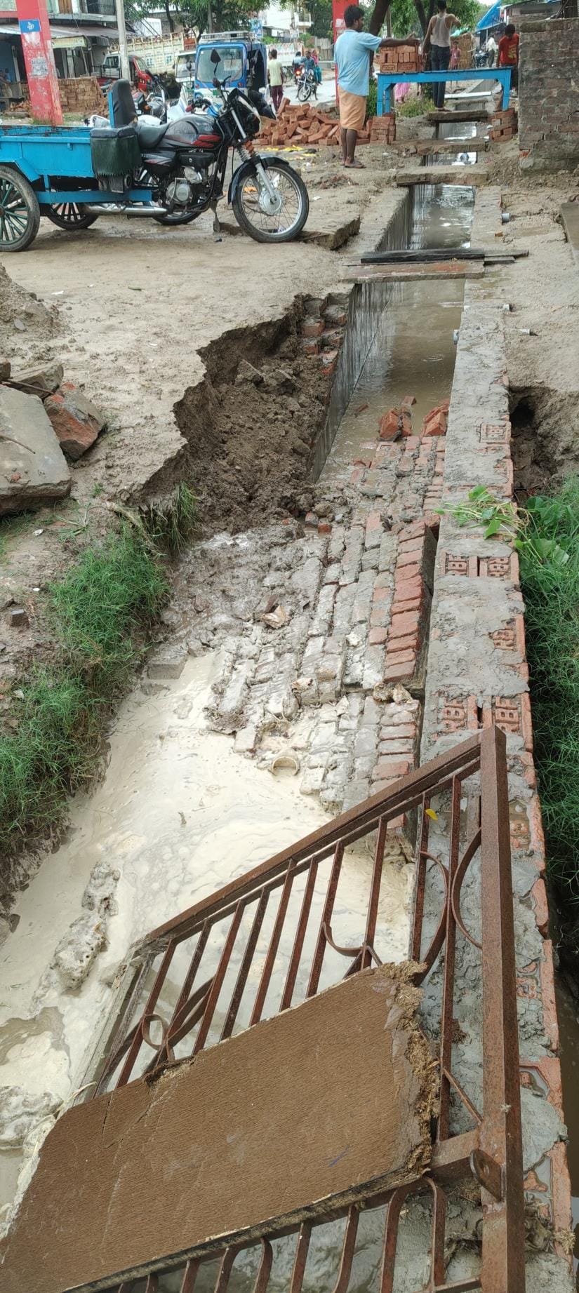 Drain wall collapsed due to light rain