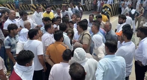 Villagers made Rohad toll plaza on Delhi-Rohtak National Highway free