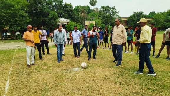 Sardar Patel and Ram Dayalpur's team became the winner