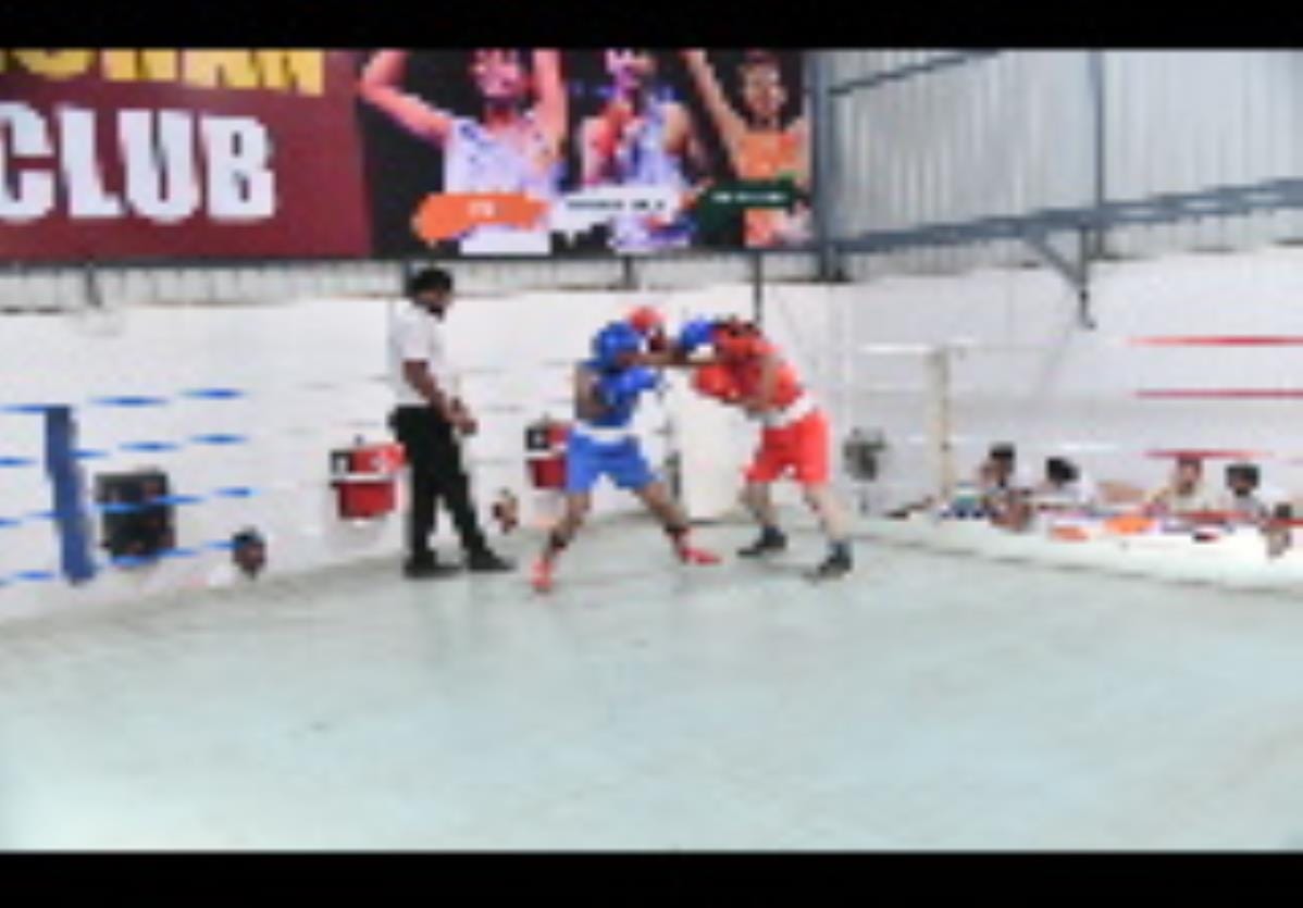 Shrishti of Hisar defeated Siya of Gurugram and Lokesh of Hisar defeated Himanshu of Jind to make it to the semi-finals