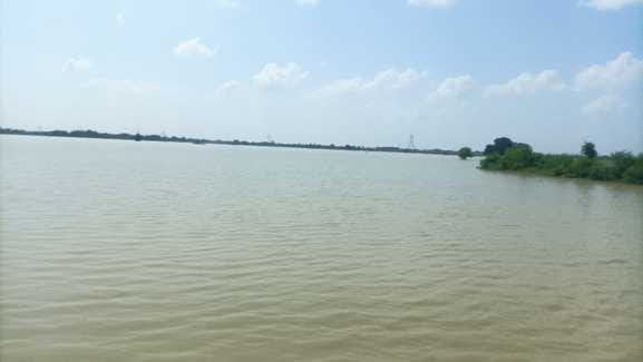People encroached on the drain, water got into the fields... 700 acres of crops of farmers got submerged